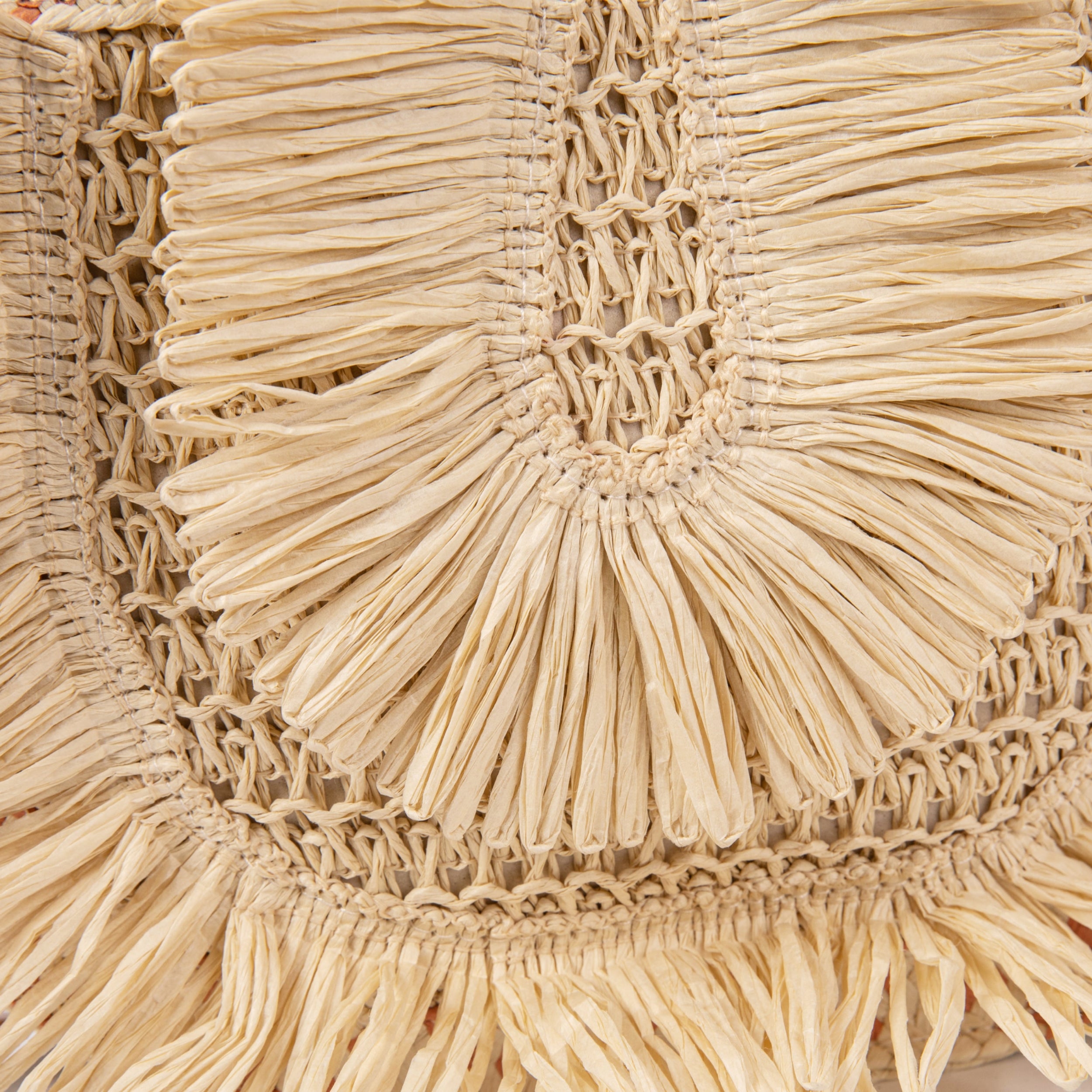 Bolso de rafia con flecos y bandolera regulable | Diseño artesanal exclusivo para verano 2026| Ligero y natural | Edición limitada | ABAG