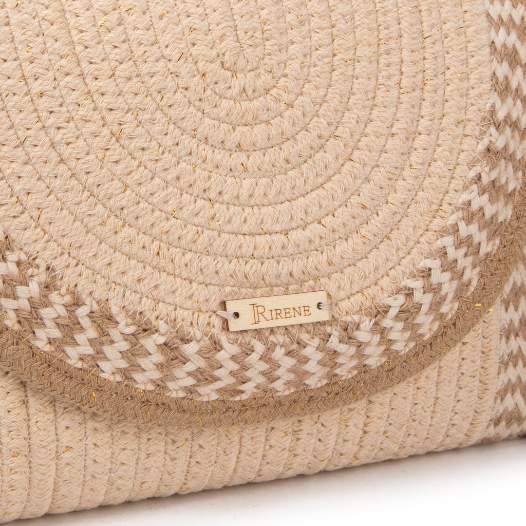 Clutch de rafia con solapa semicircular y bandolera | Bolso Irene Bag