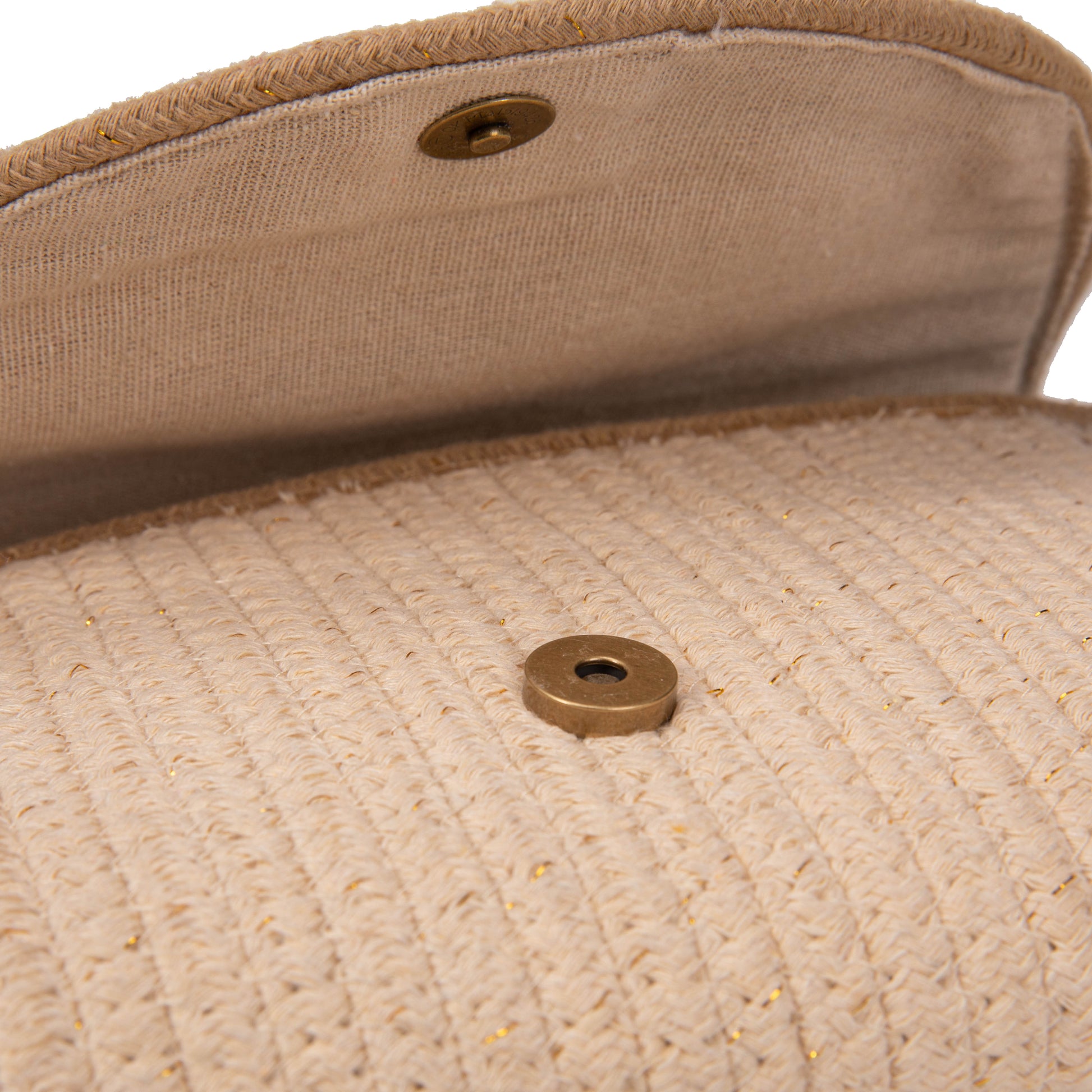 Clutch de rafia con solapa semicircular y bandolera | Bolso Irene Bag