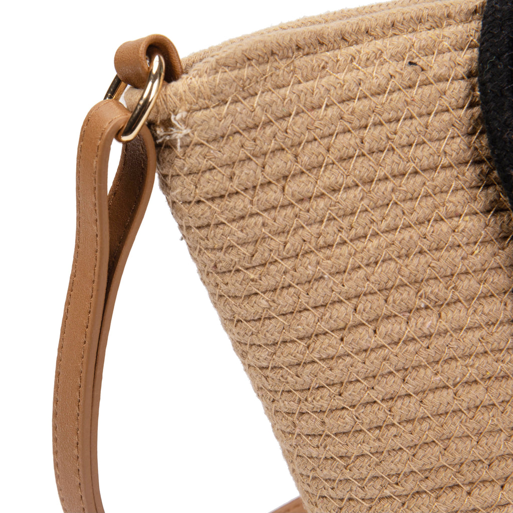 Bolso de algodón con detalle frontal entrelazado y bandolera ajustable | Diseño compacto y elegante para verano 2025 | Edición limitada