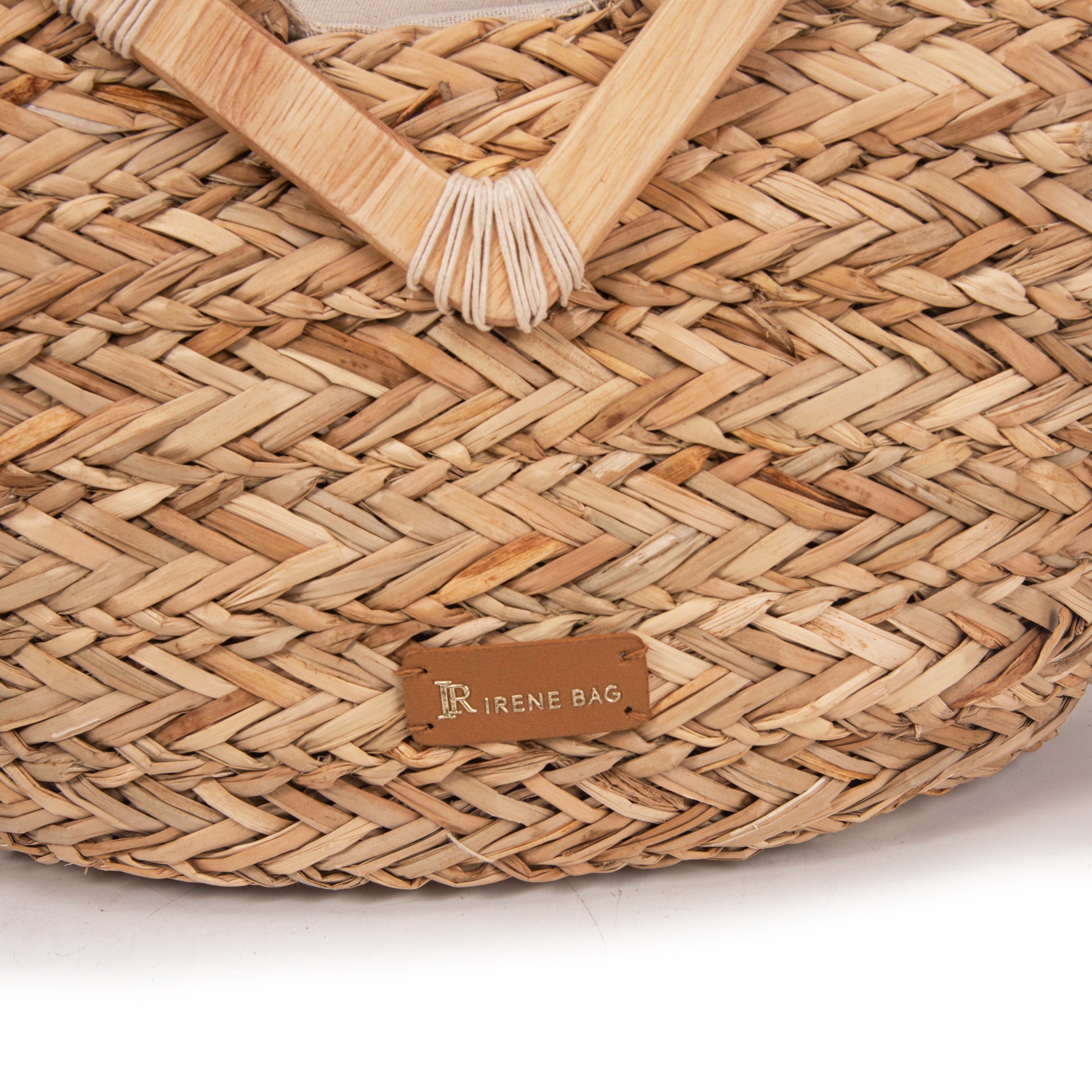 Capazo de palma con asas de madera y encaje crochet | Bolso boho